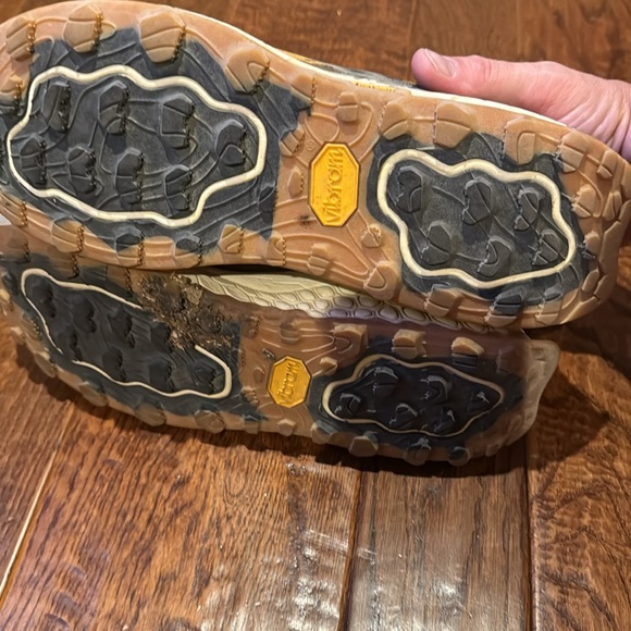 Trail running new balance size 12 worn once , needed a 12.5 my usual size. - Picture 5 of 5